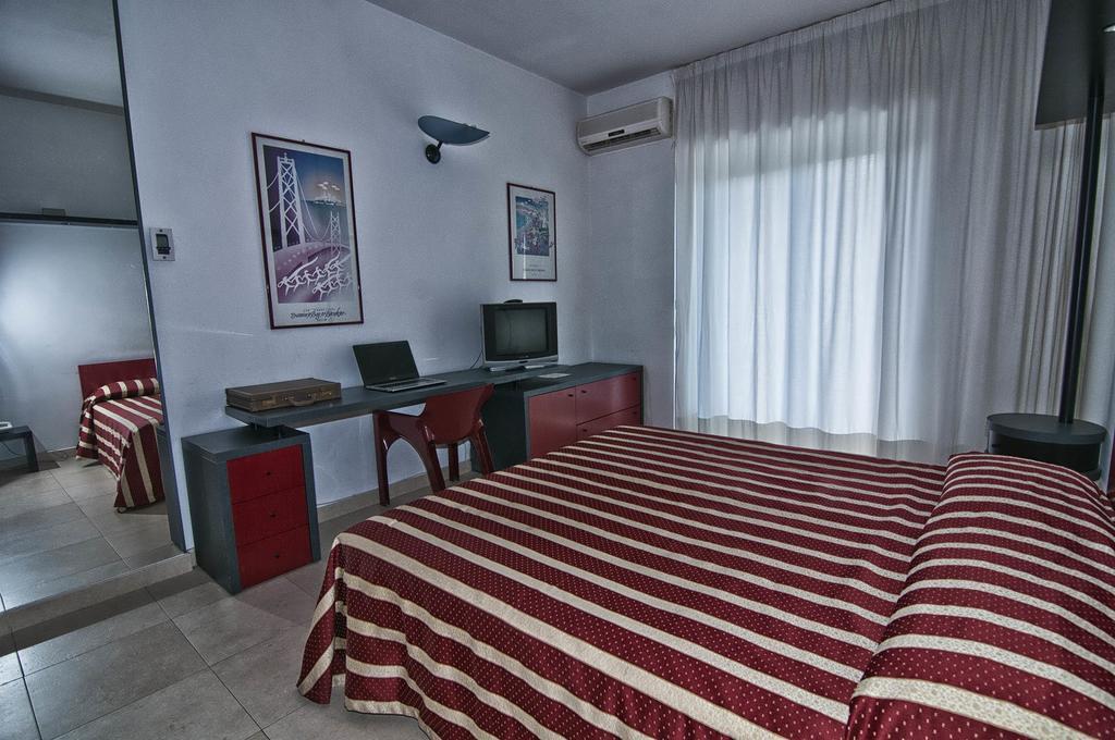 Garden Hotel Molfetta Room photo
