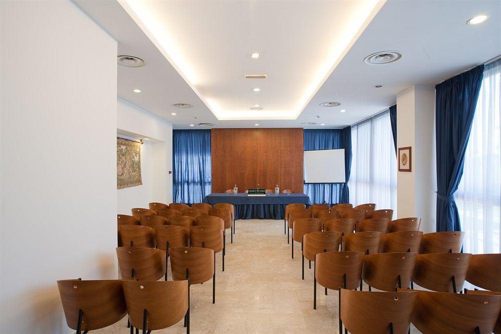 Garden Hotel Molfetta Exterior photo