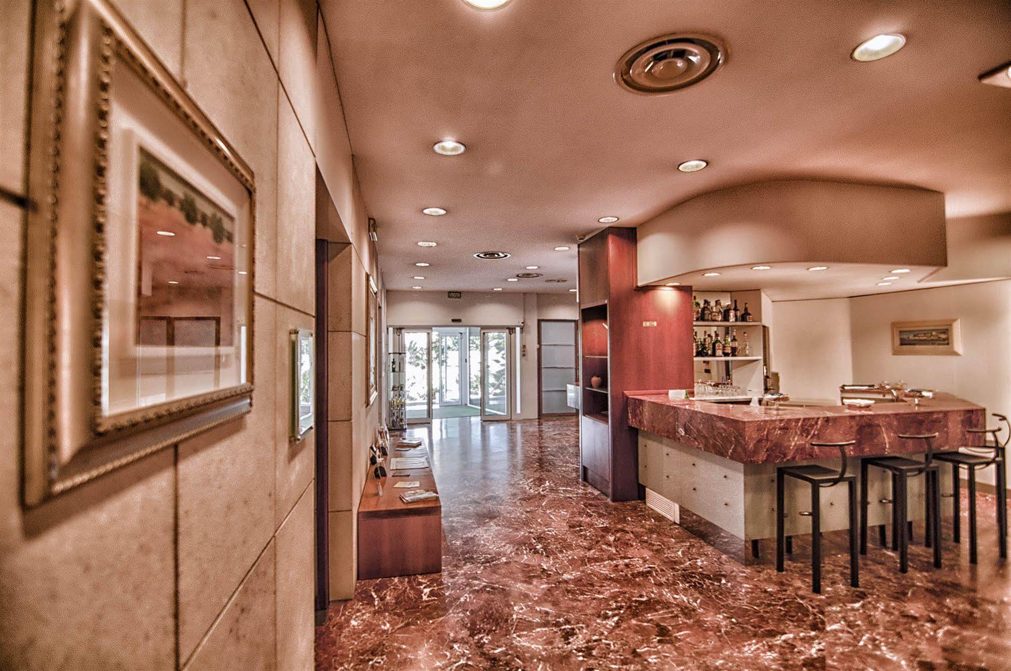 Garden Hotel Molfetta Exterior photo