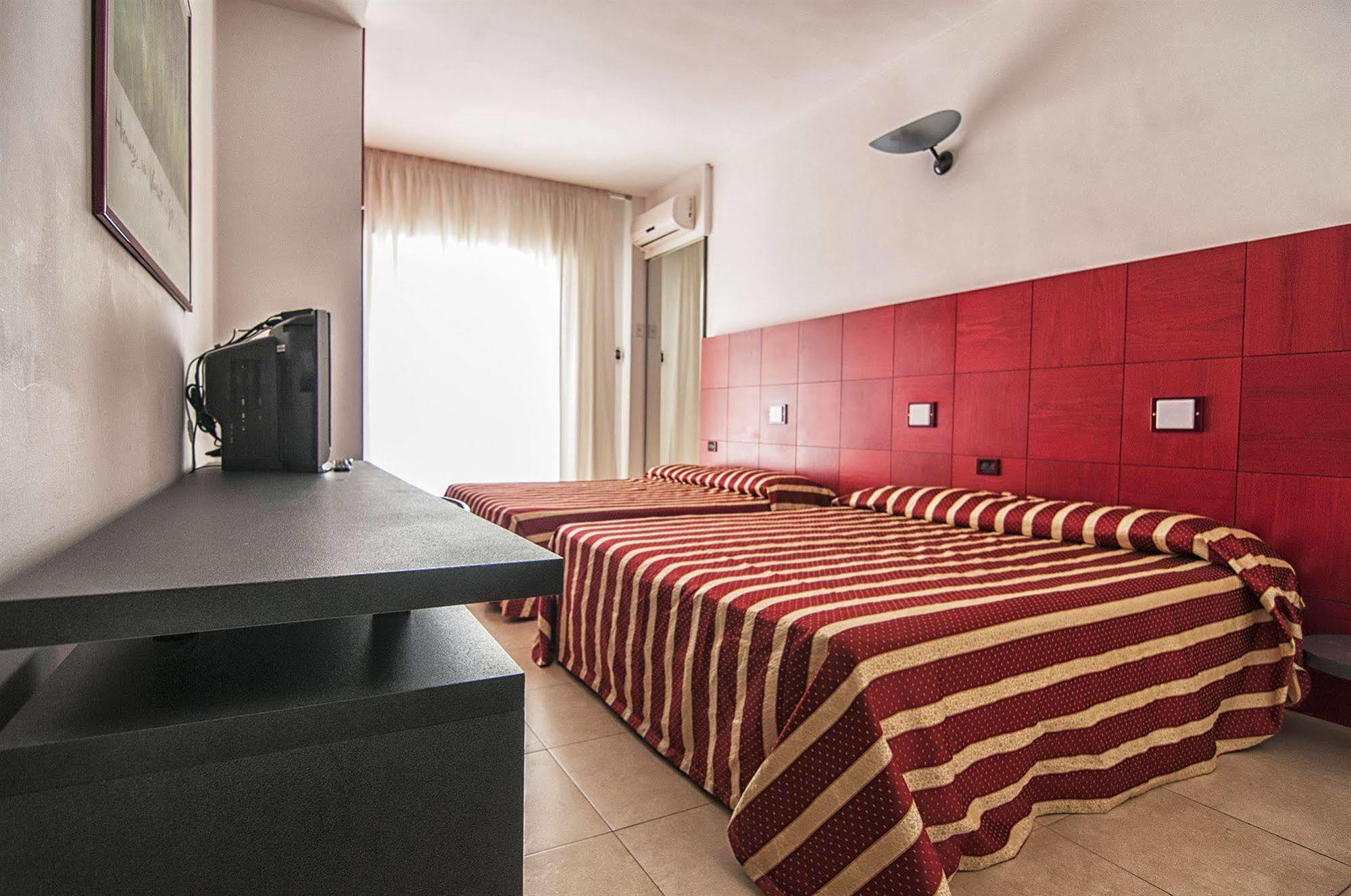 Garden Hotel Molfetta Exterior photo