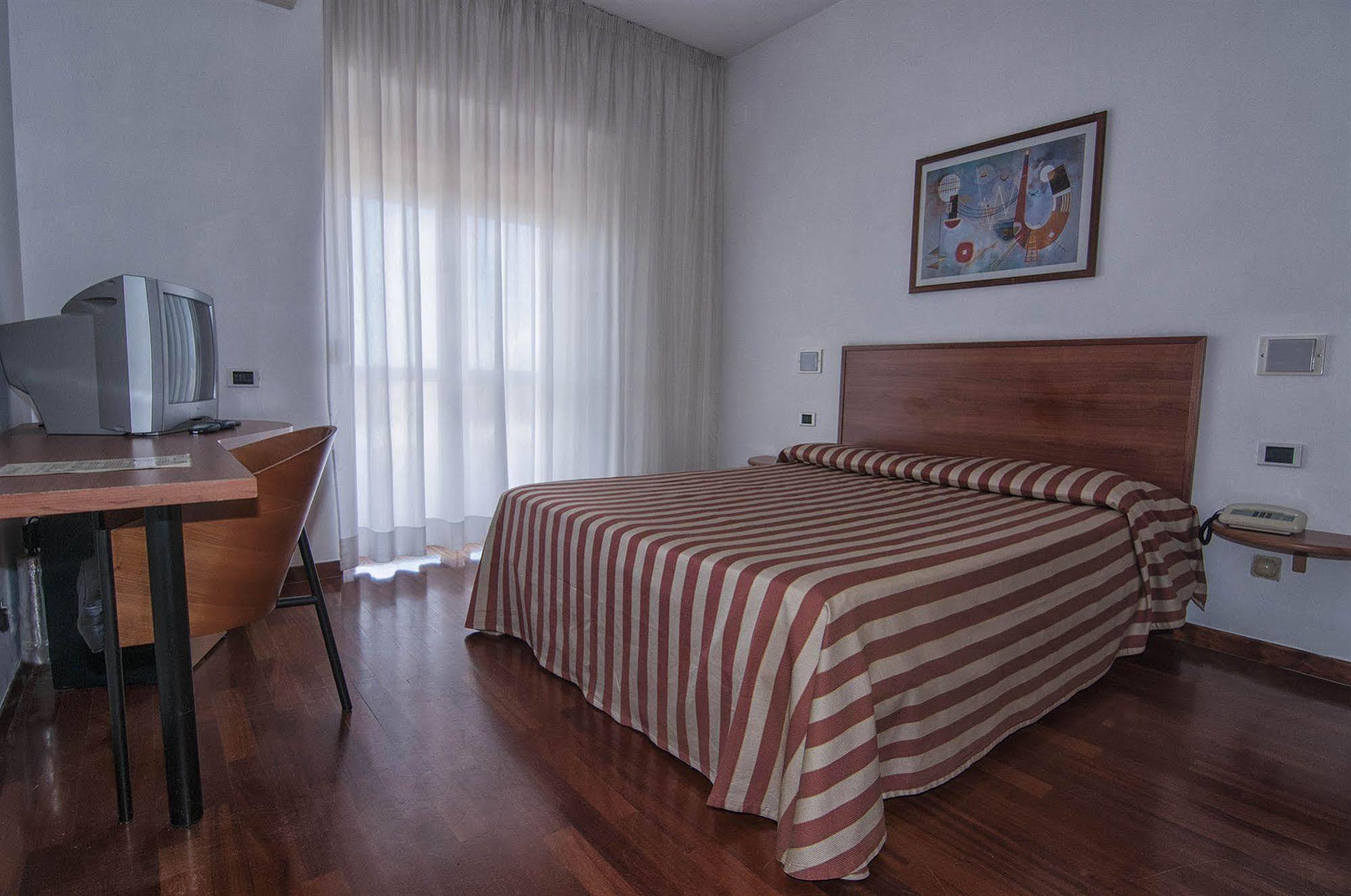 Garden Hotel Molfetta Exterior photo