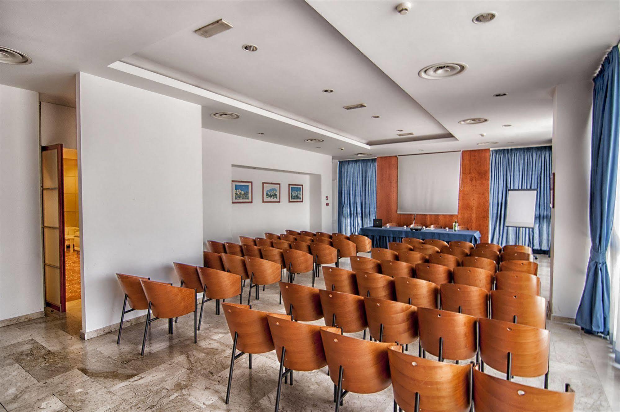 Garden Hotel Molfetta Exterior photo