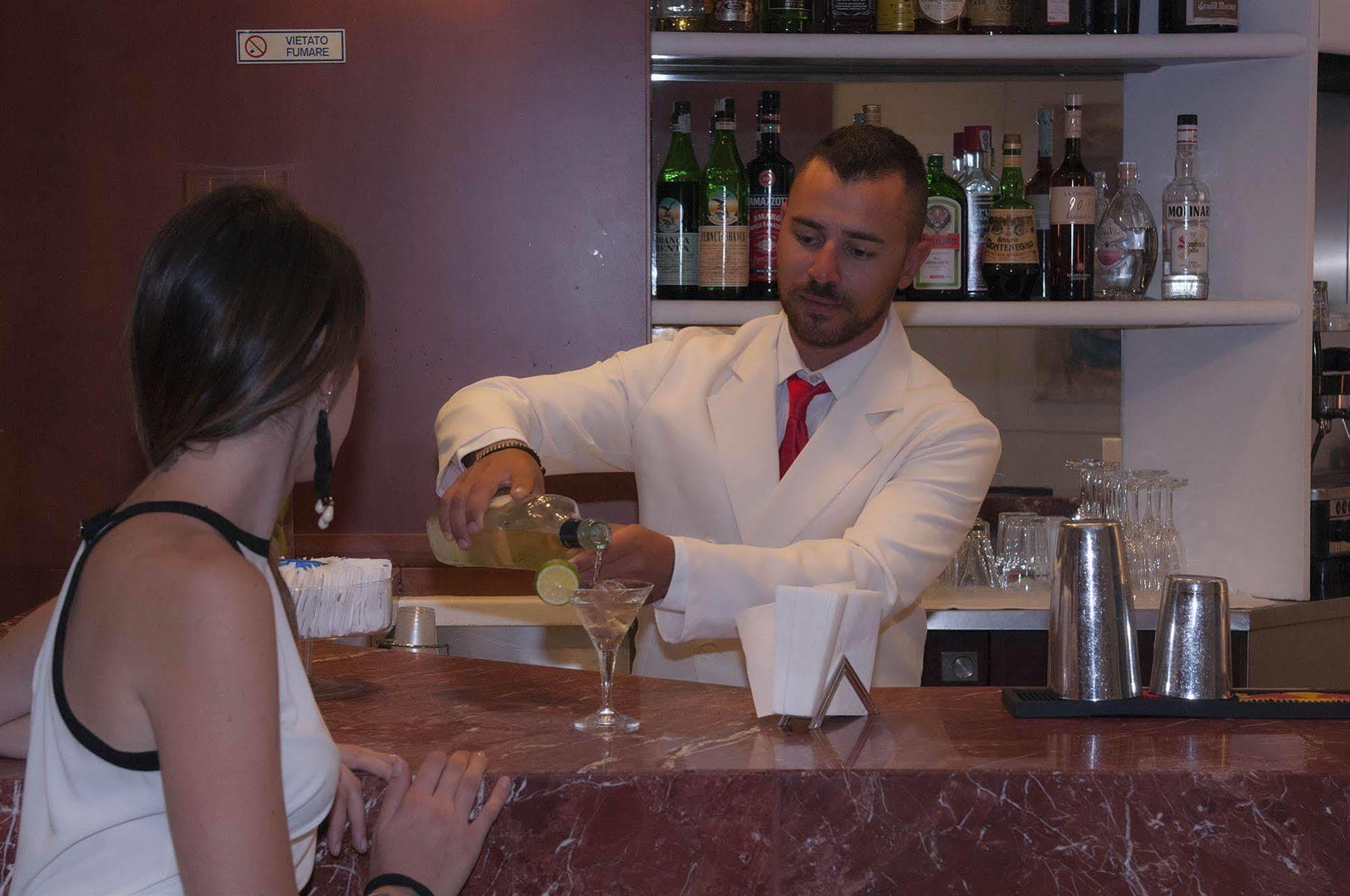 Garden Hotel Molfetta Exterior photo
